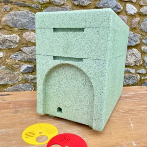 national-bs-honey-bees-2-in-1-poly-nuc-box-hive-6-frame